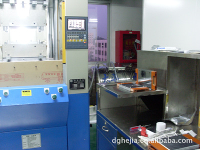 供應(yīng)優(yōu)質(zhì)閃存卡封裝設(shè)備 CF、SD、MS全系列專(zhuān)業(yè)解決方案